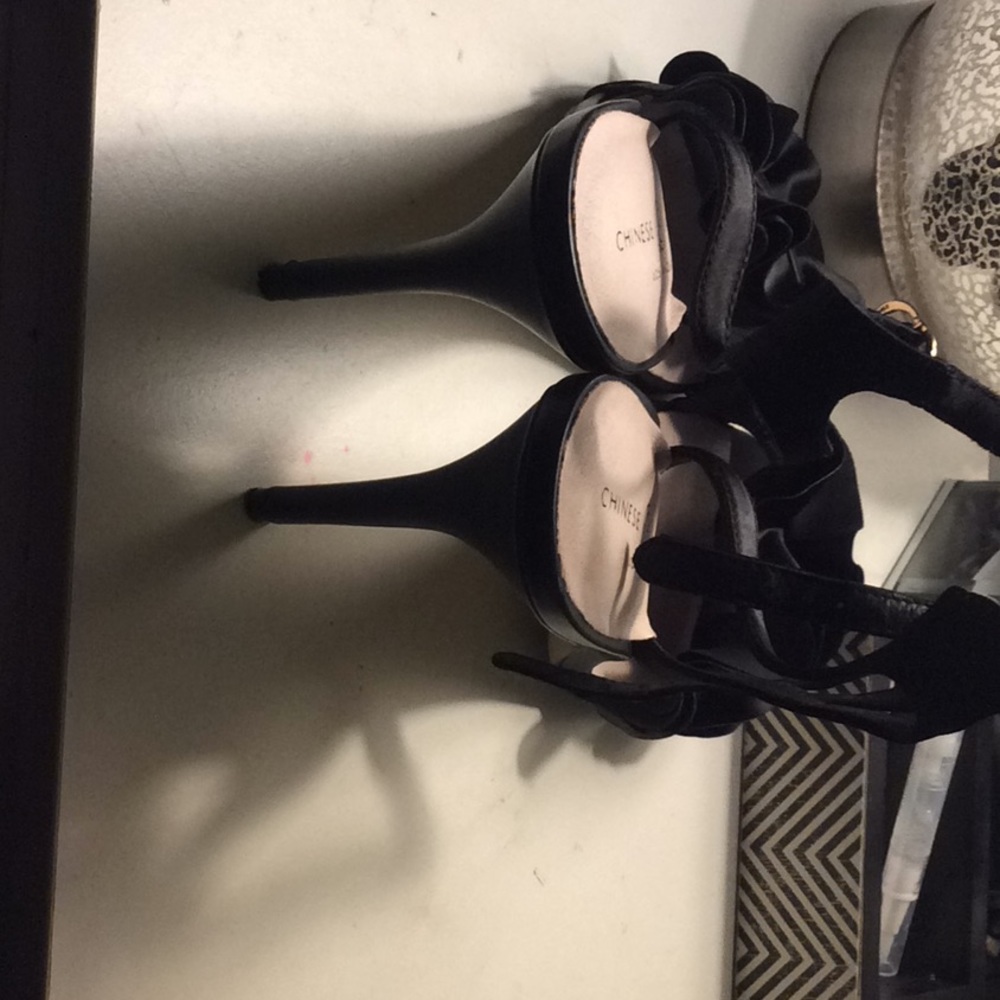 Heels - Picture 4 of 4